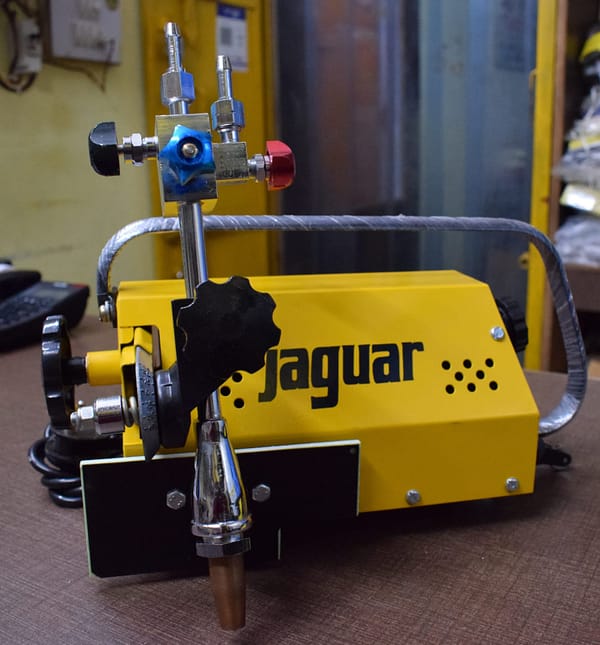 ESAB Jaguar Portable Gas Cutting Machine(PUG)